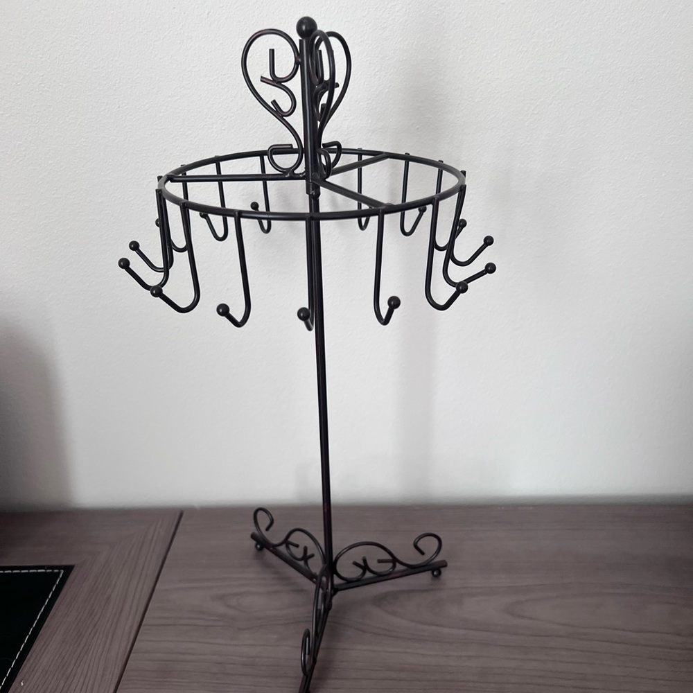 Jewelry hanger
